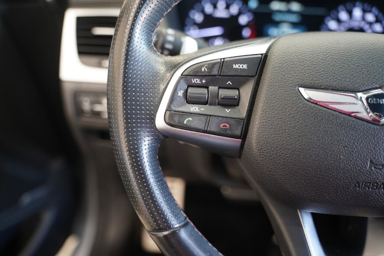 Used 2018 Genesis G80 3.3T Sport RWD image 13
