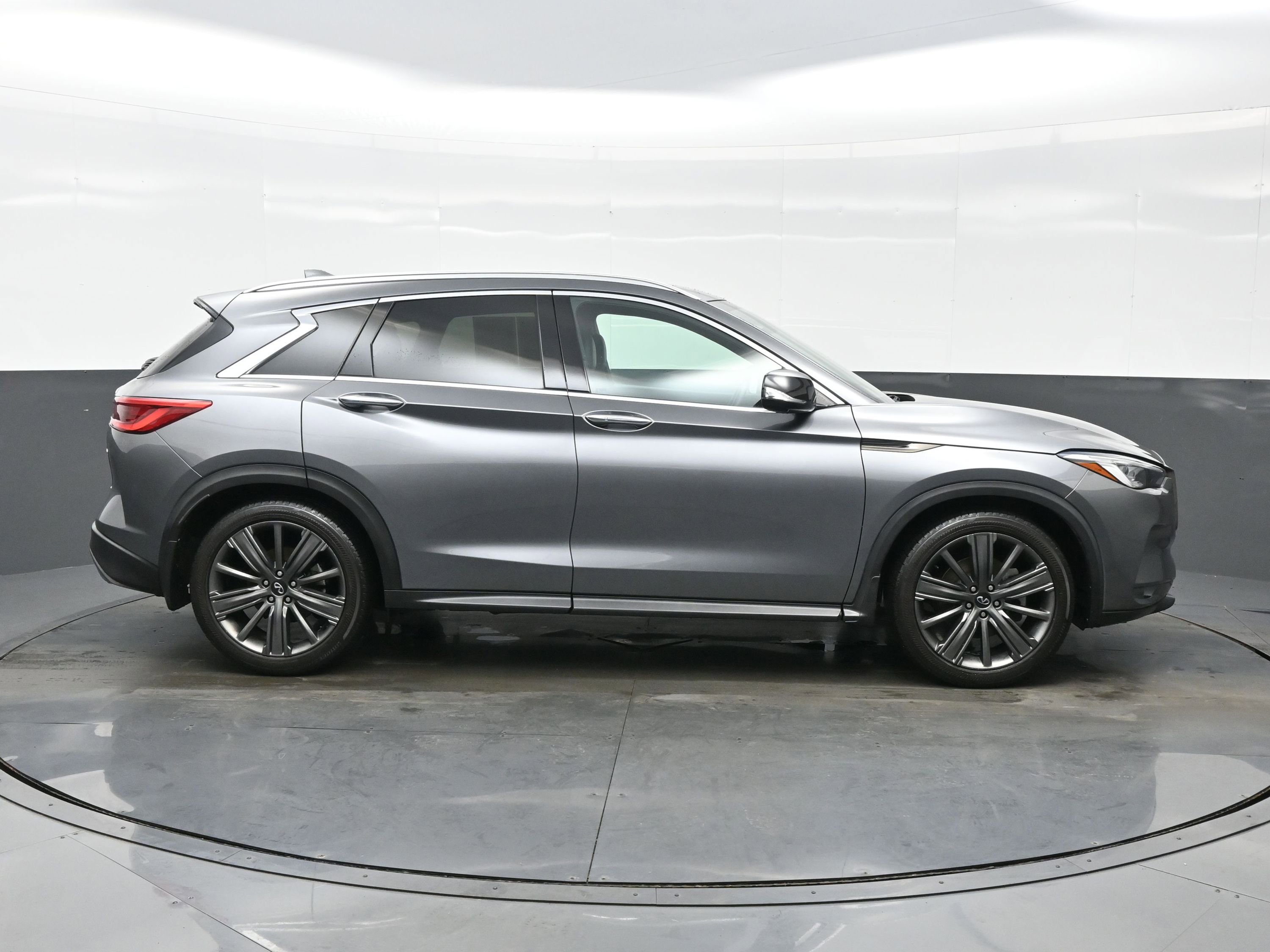 Used 2020 INFINITI QX50 Essential w/ Edition 30 Package image 7