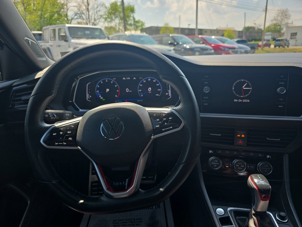 Used 2023 Volkswagen Jetta GLI Autobahn FWD image 9