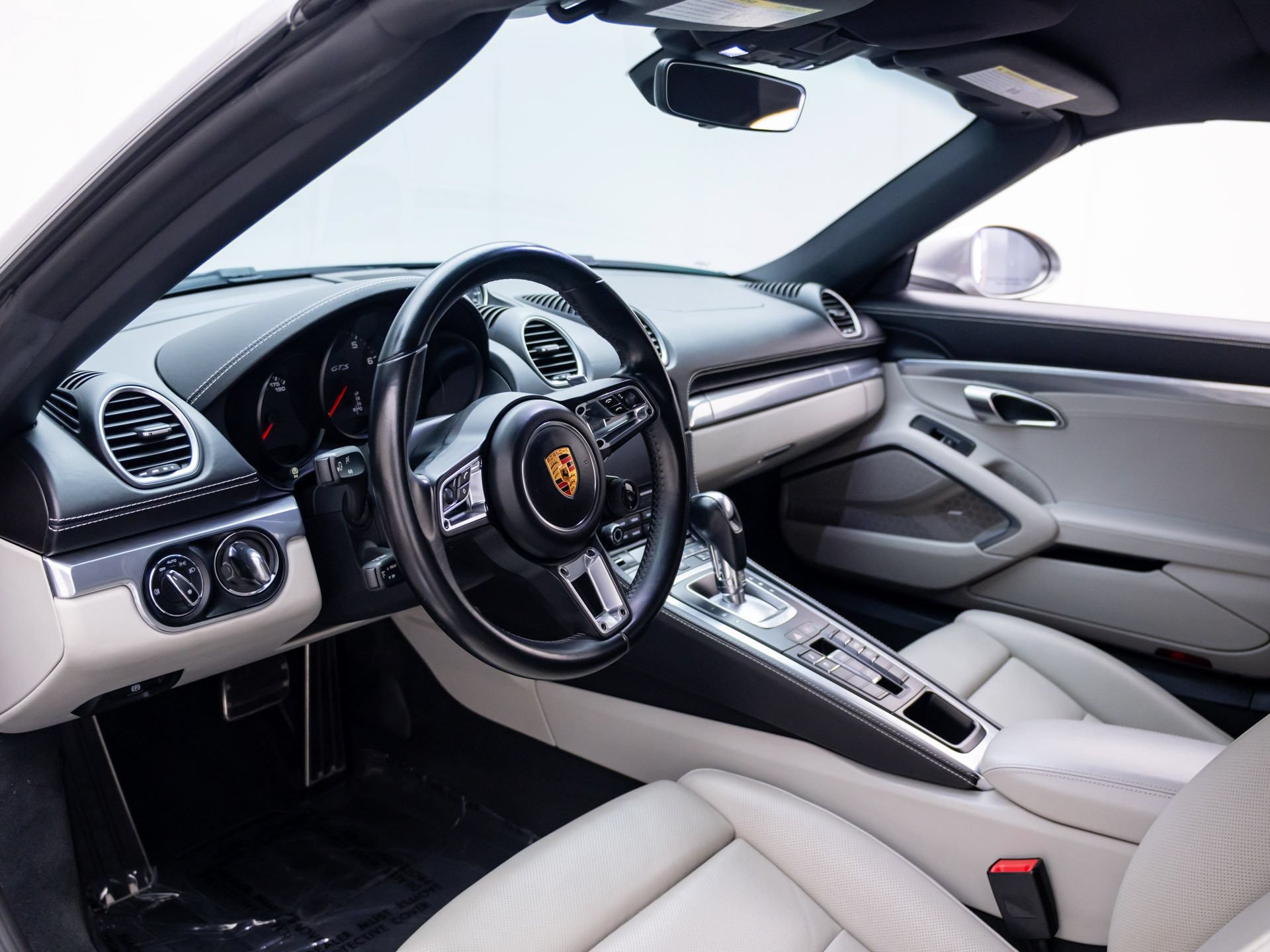 Used 2019 Porsche 718 Boxster GTS RWD image 4