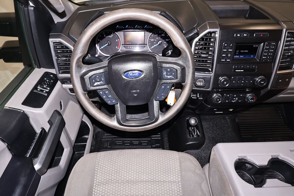 Used 2017 Ford F550 4x4 Regular Cab Super Duty w/ XLT Value Package image 18
