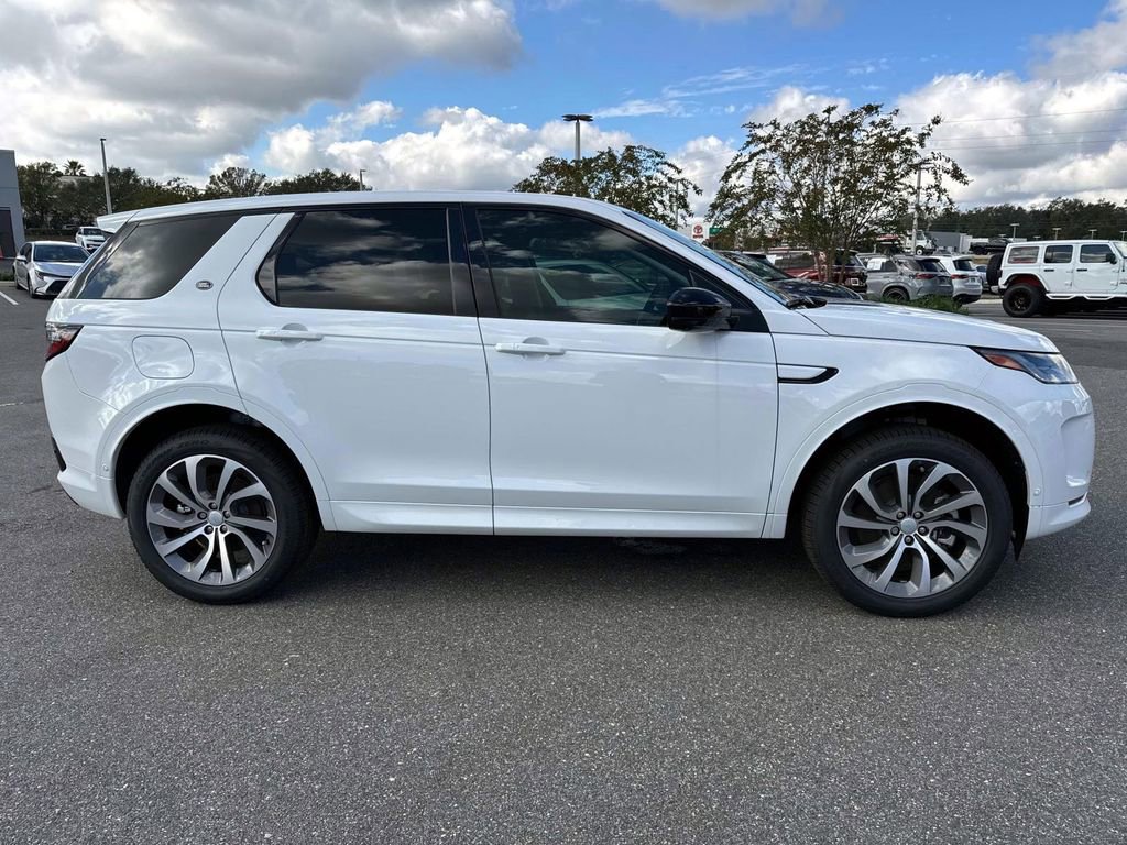 Used 2025 Land Rover Discovery Sport S image 7