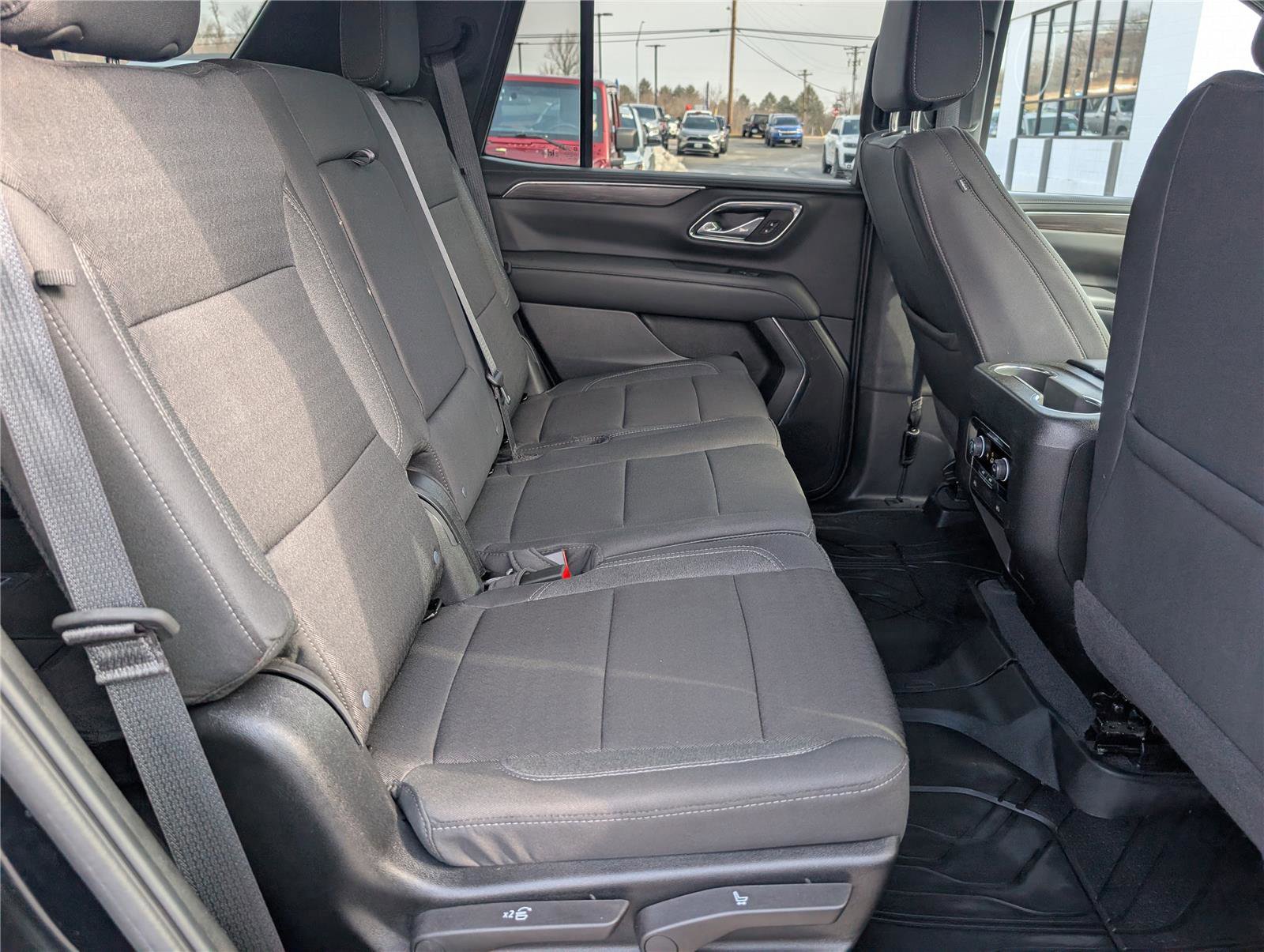 Used 2024 Chevrolet Tahoe LS image 11