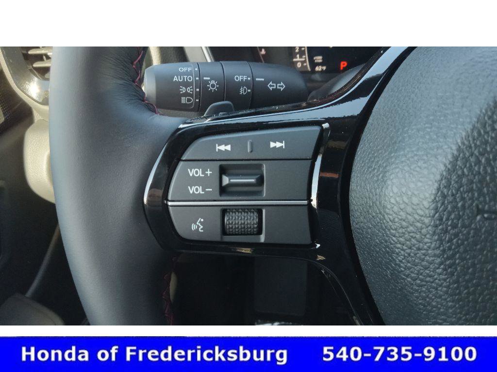 Used 2025 Honda Pilot Black Edition image 15