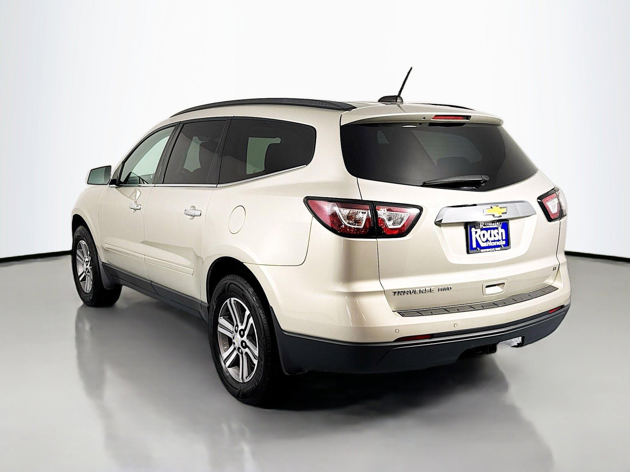 Used 2017 Chevrolet Traverse LT image 7