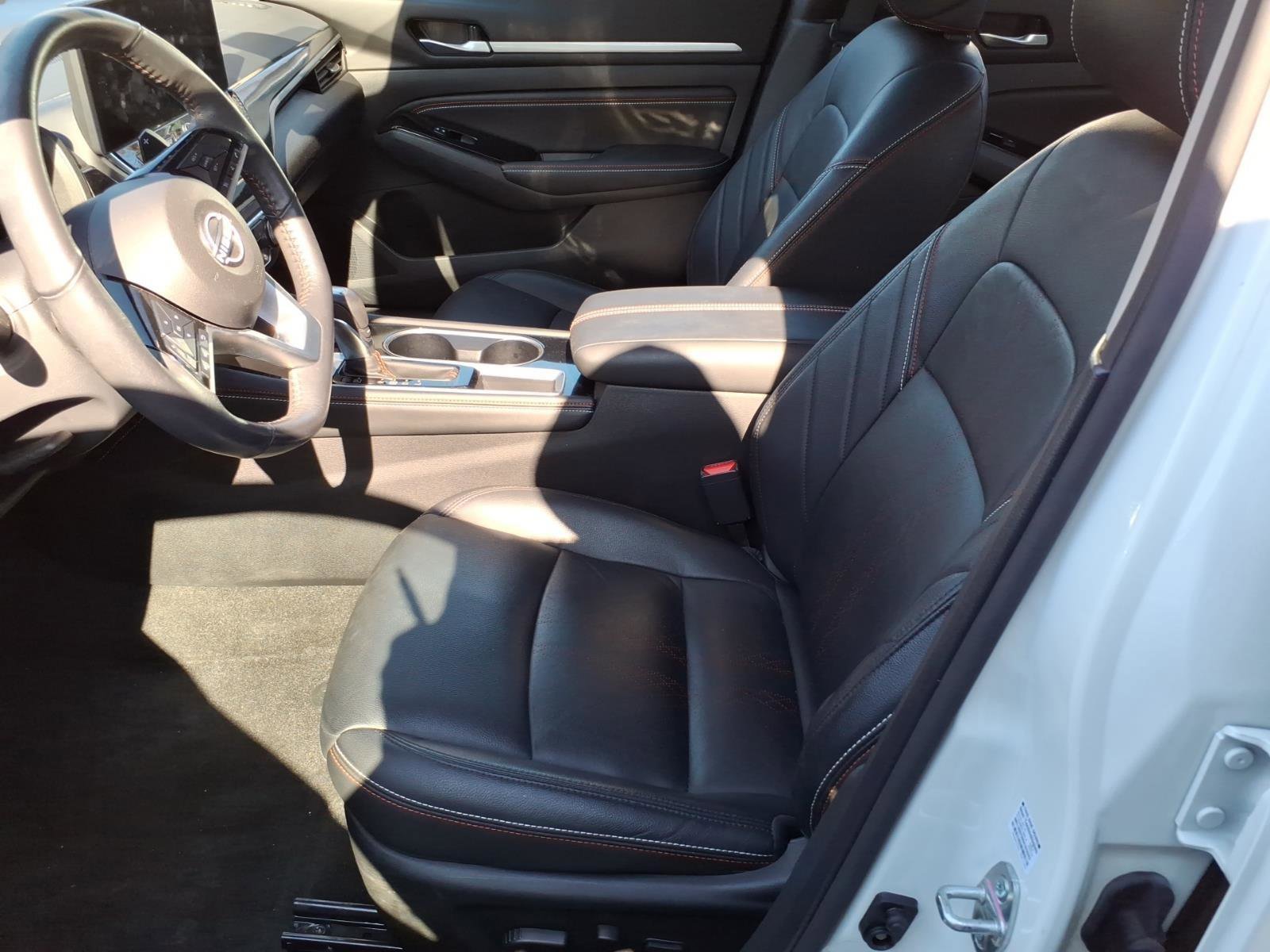 Used 2023 Nissan Altima 2.5 SR w/ SR Premium Package image 10