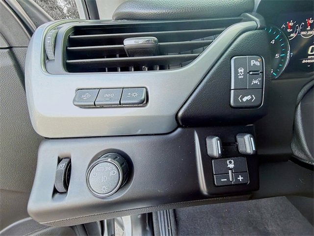Used 2019 Chevrolet Tahoe Premier w/ RST 6.2L Performance Edition image 21