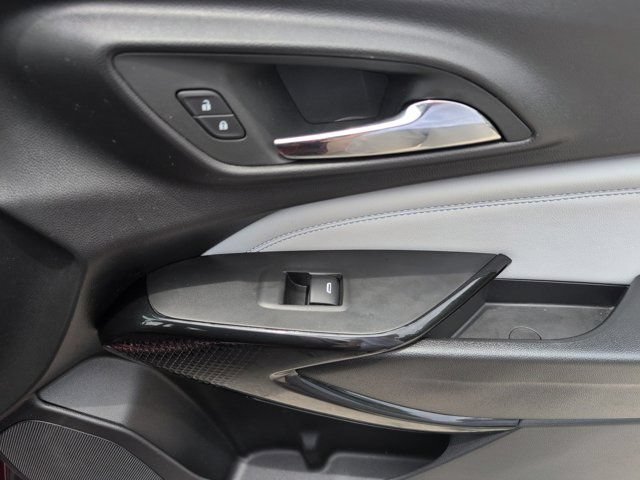 Used 2025 Chevrolet Trax LT w/ LT Convenience Package FWD image 33