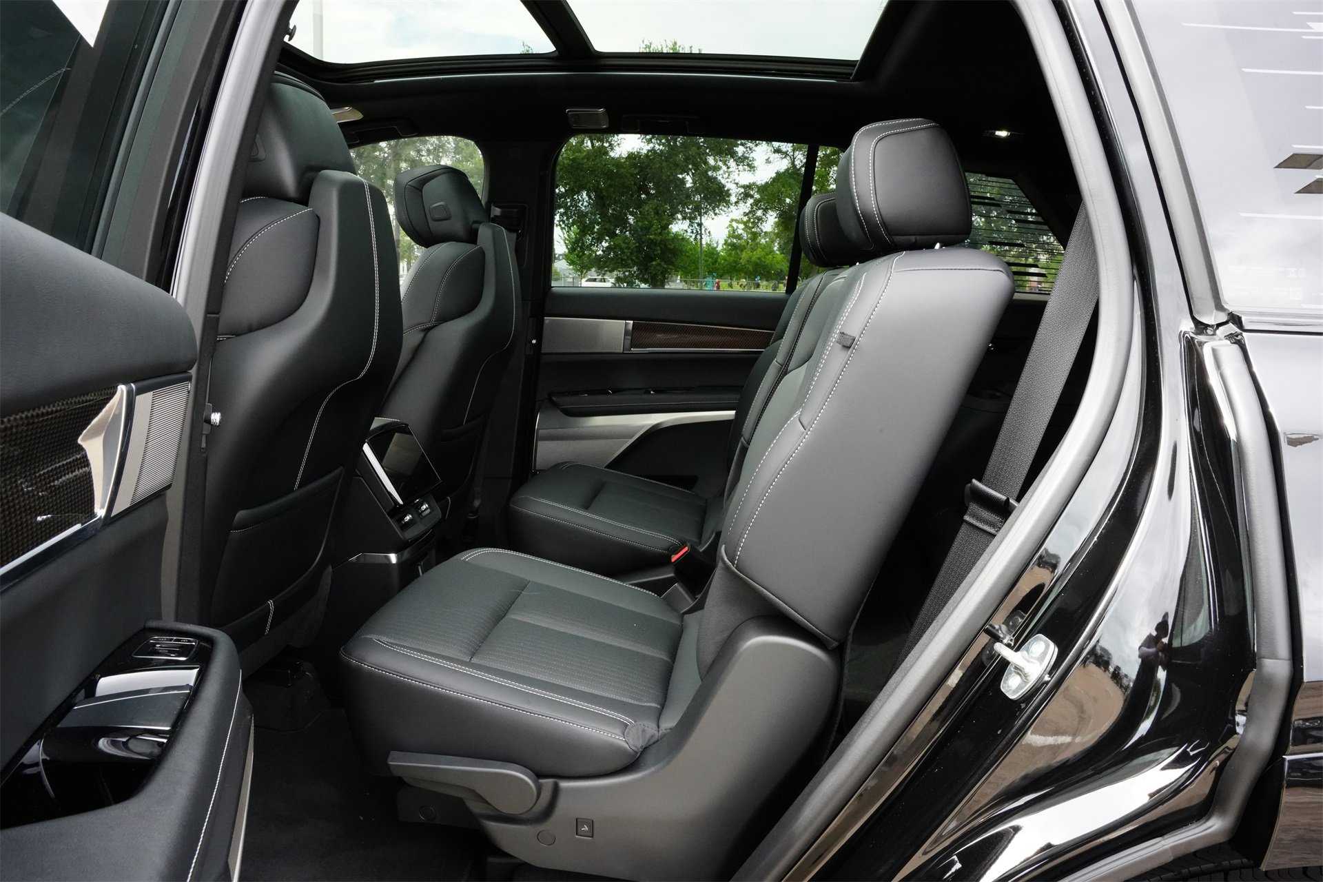 New 2026 Cadillac Vistiq Luxury image 19