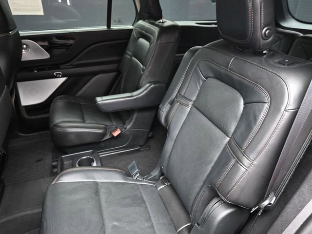 Used 2020 Lincoln Aviator Reserve w/ Equipment Group 202A image 15