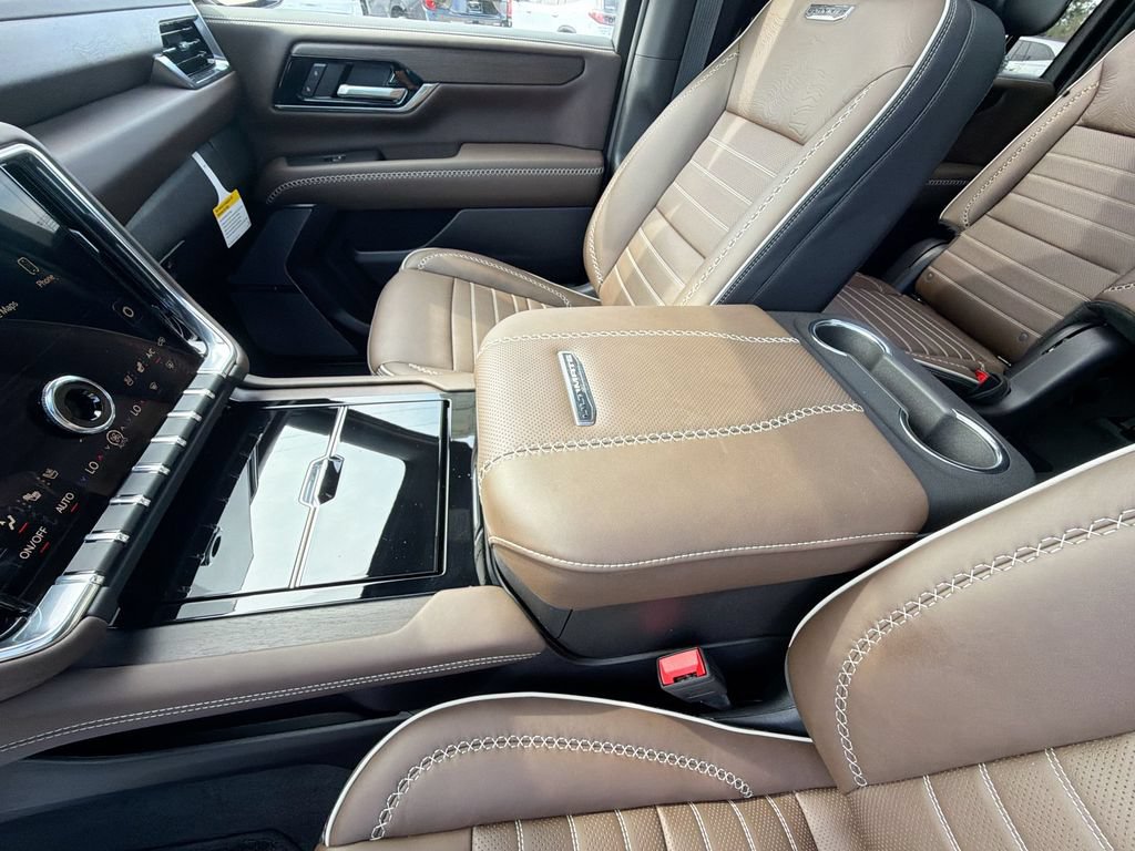 New 2026 GMC Yukon XL Denali Ultimate AWD/4WD image 29