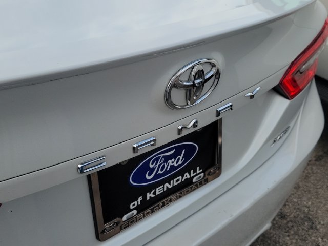 Used 2022 Toyota Camry XSE FWD image 5