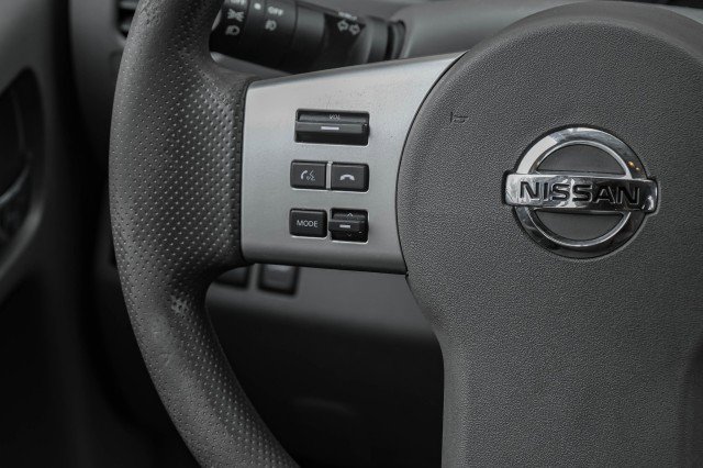 Used 2021 Nissan Frontier SV w/ Midnight Edition Floor Mats image 21