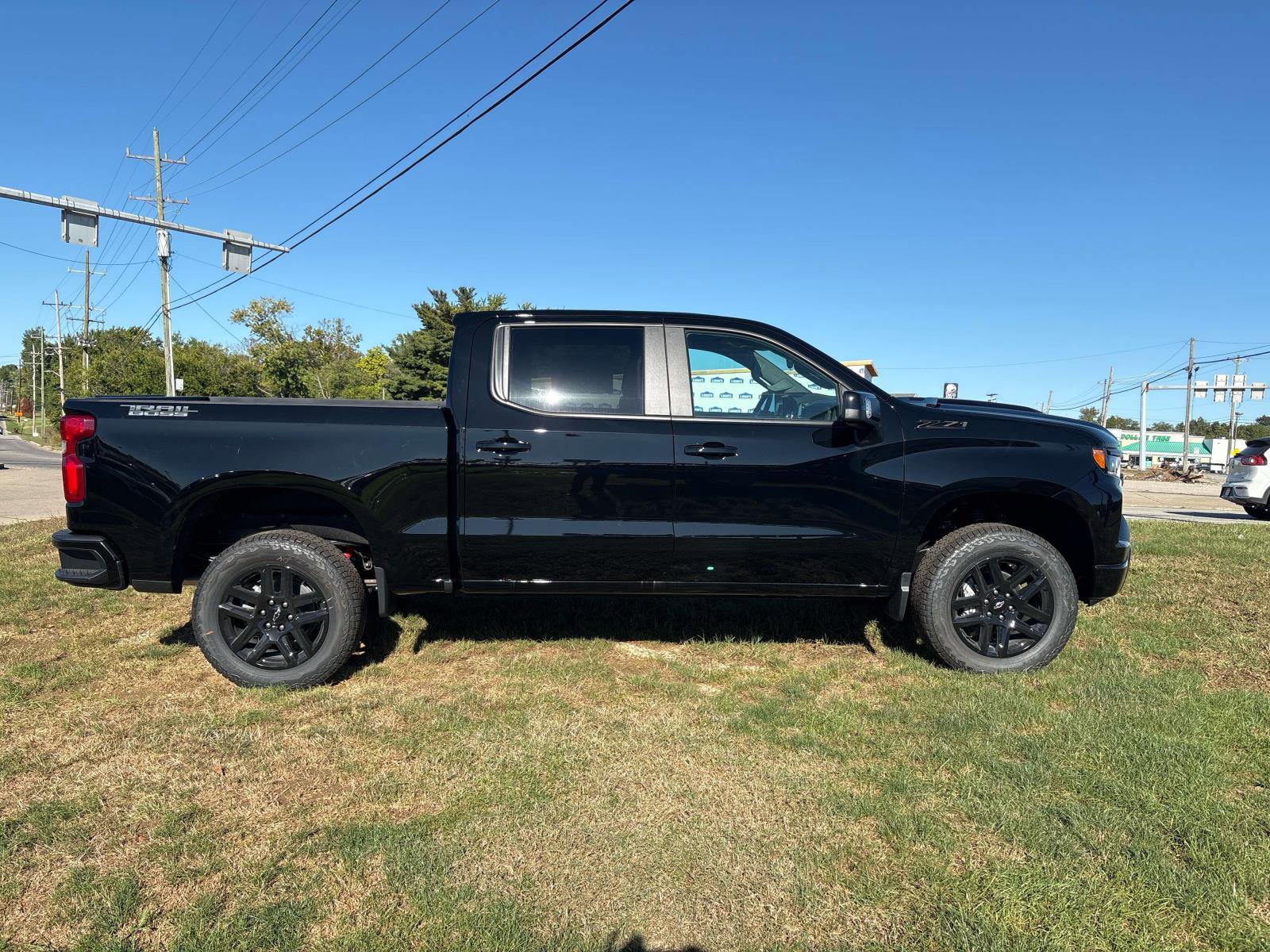 New 2026 Chevrolet Silverado 1500 LT Trail Boss w/ LT Trail Boss Premium Package image 2