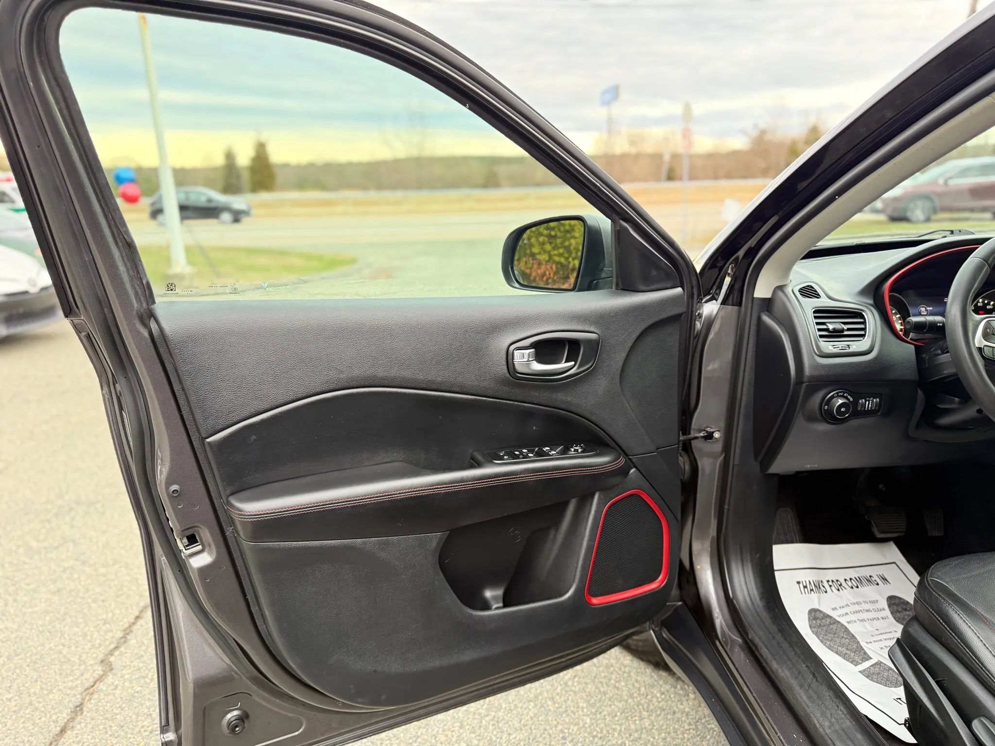 Used 2021 Jeep Compass Trailhawk image 27