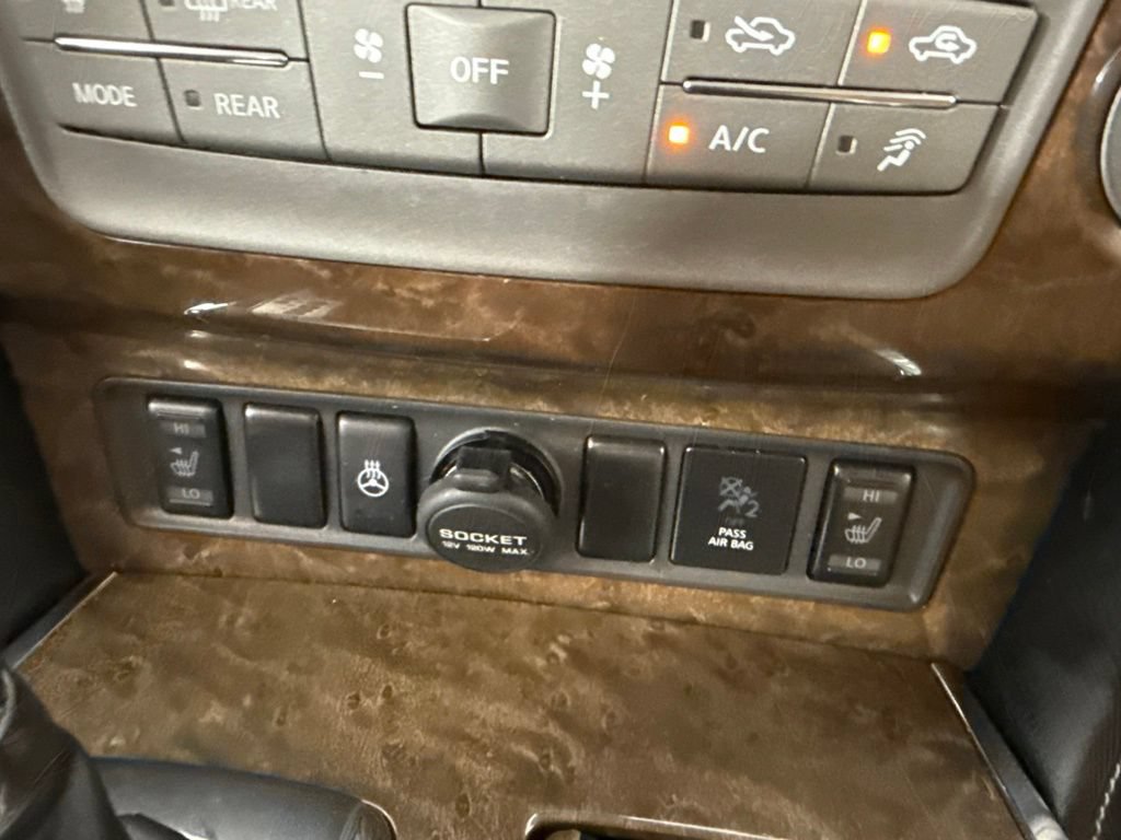 Used 2016 INFINITI QX80 4WD w/ Signature Edition Package image 22
