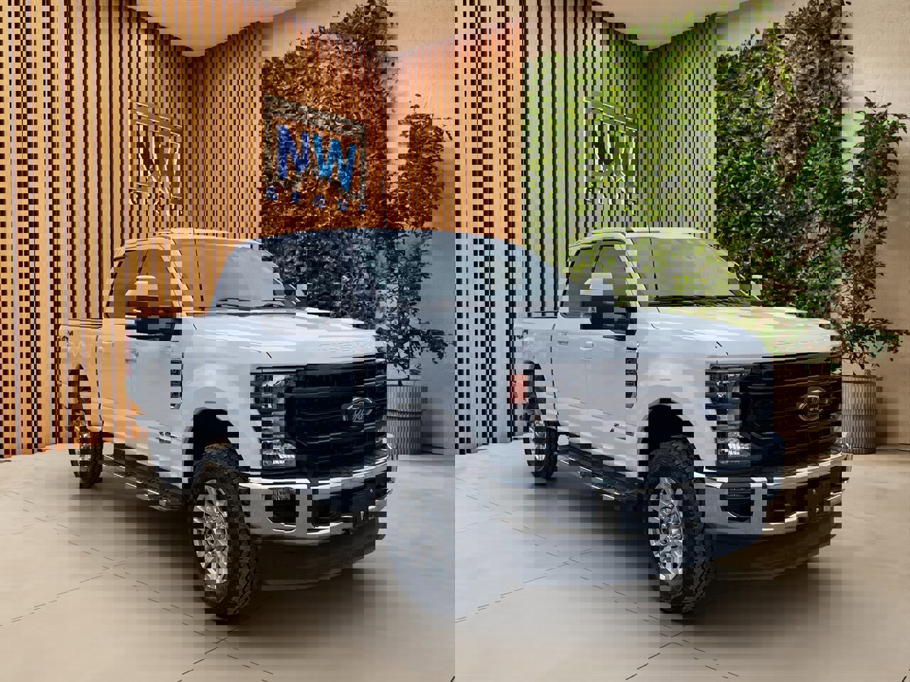 Used 2020 Ford F250 Lariat w/ Lariat Value Package image 1