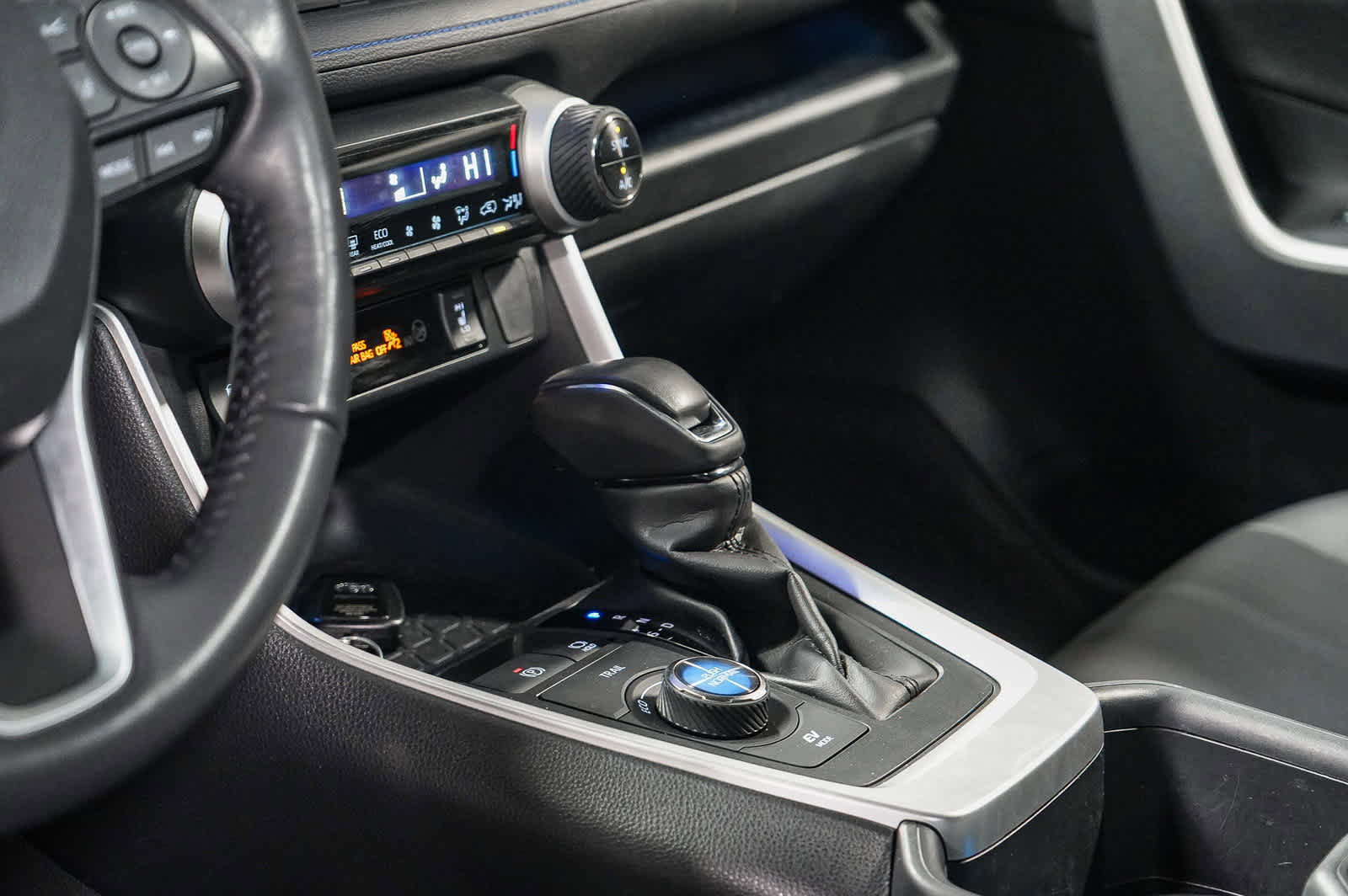 Used 2023 Toyota RAV4 XSE image 27