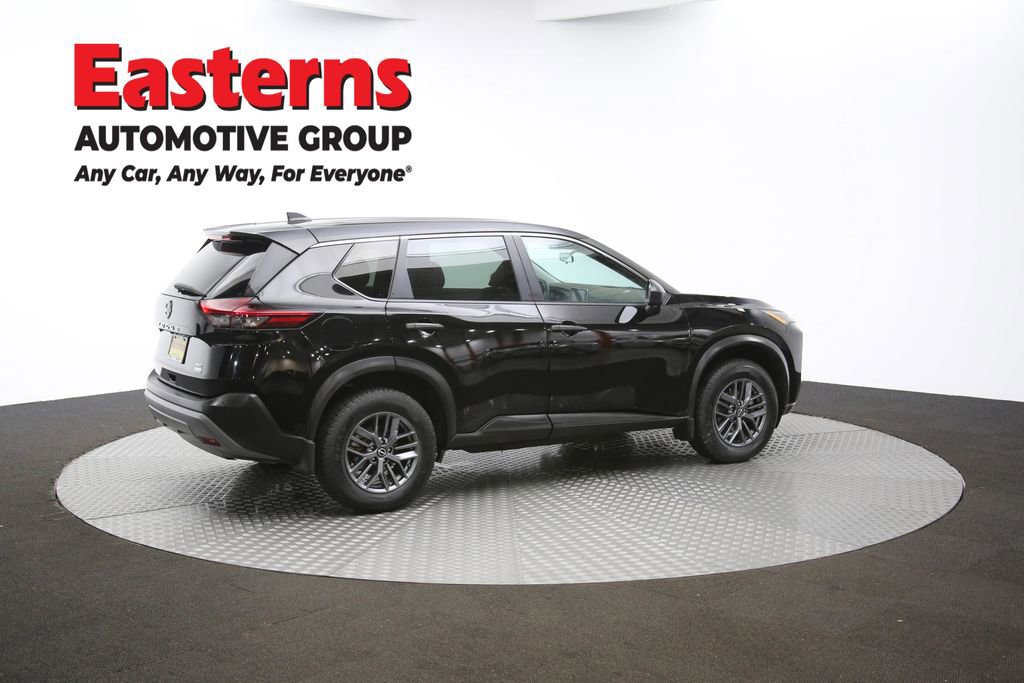 Used 2022 Nissan Rogue S image 39