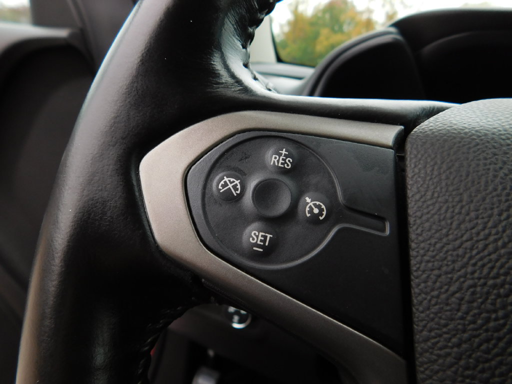 Used 2018 Chevrolet Colorado Z71 AWD/4WD image 30