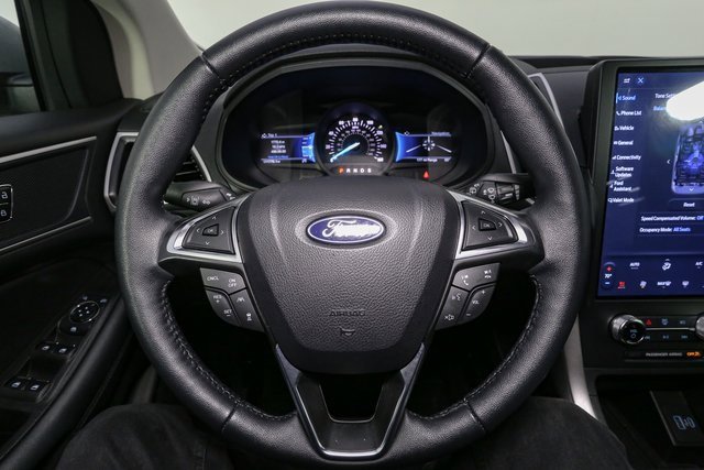 Used 2024 Ford Edge SEL w/ Convenience Package image 28
