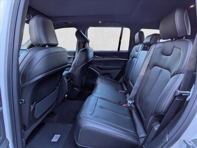 New 2026 Jeep Grand Cherokee Limited w/ Limited Altitude Package image 18