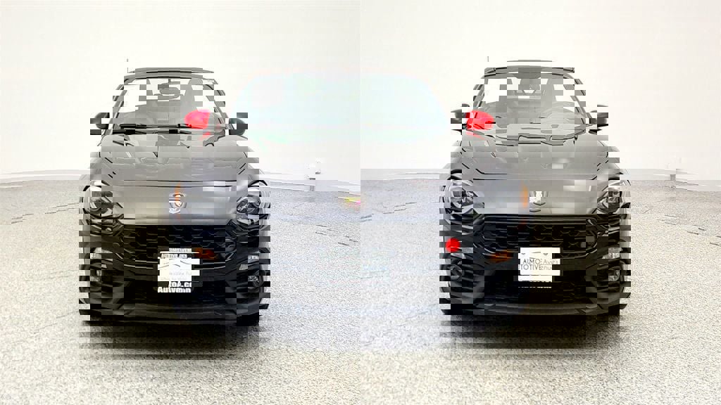 Used 2020 FIAT 124 Spider Abarth w/ Convenience Group image 2