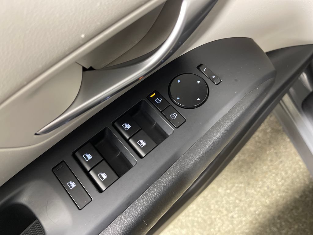 Used 2025 Hyundai Tucson SEL FWD image 18