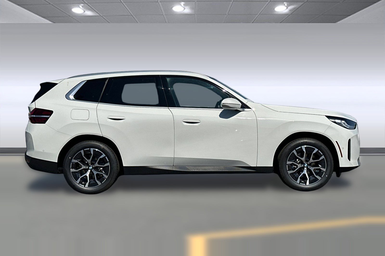 Used 2025 BMW X3 xDrive30i w/ Convenience Package image 7