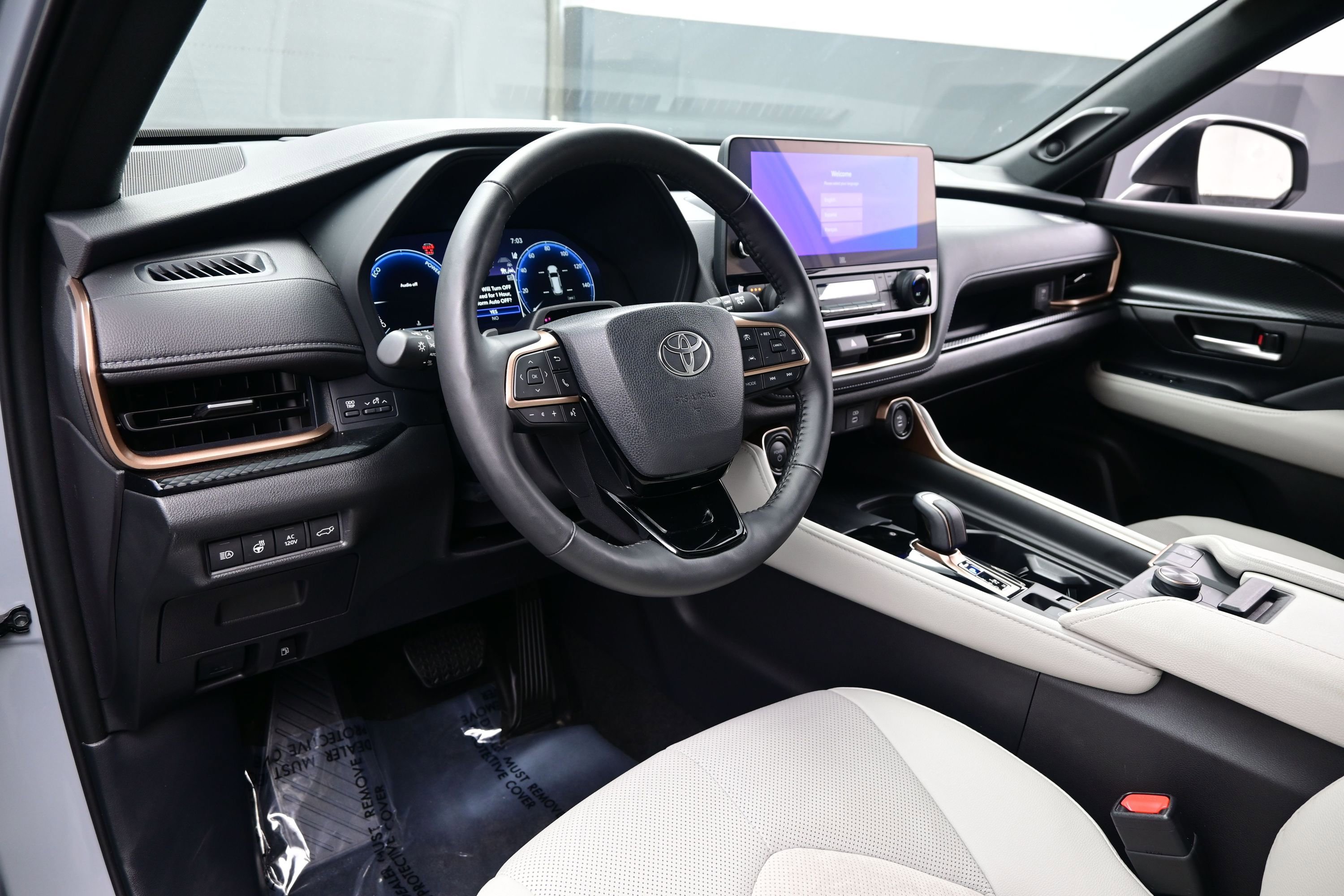 Used 2025 Toyota Grand Highlander AWD Hybrid image 13