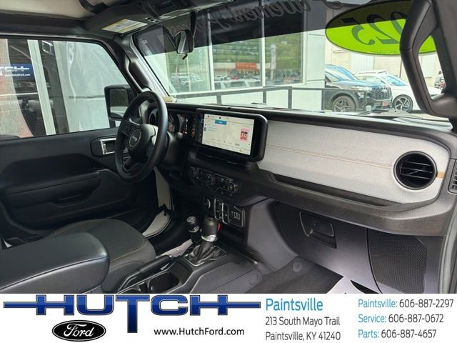 Used 2025 Jeep Wrangler Unlimited Sport AWD/4WD image 18