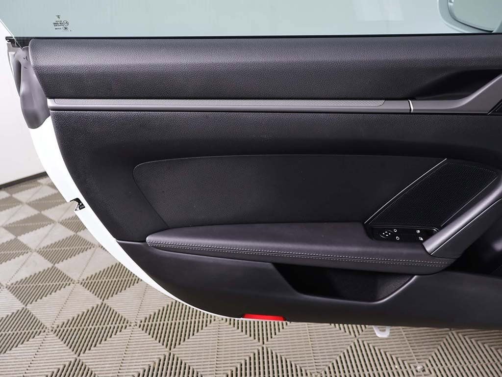 Used 2024 Porsche 911 Carrera S image 17