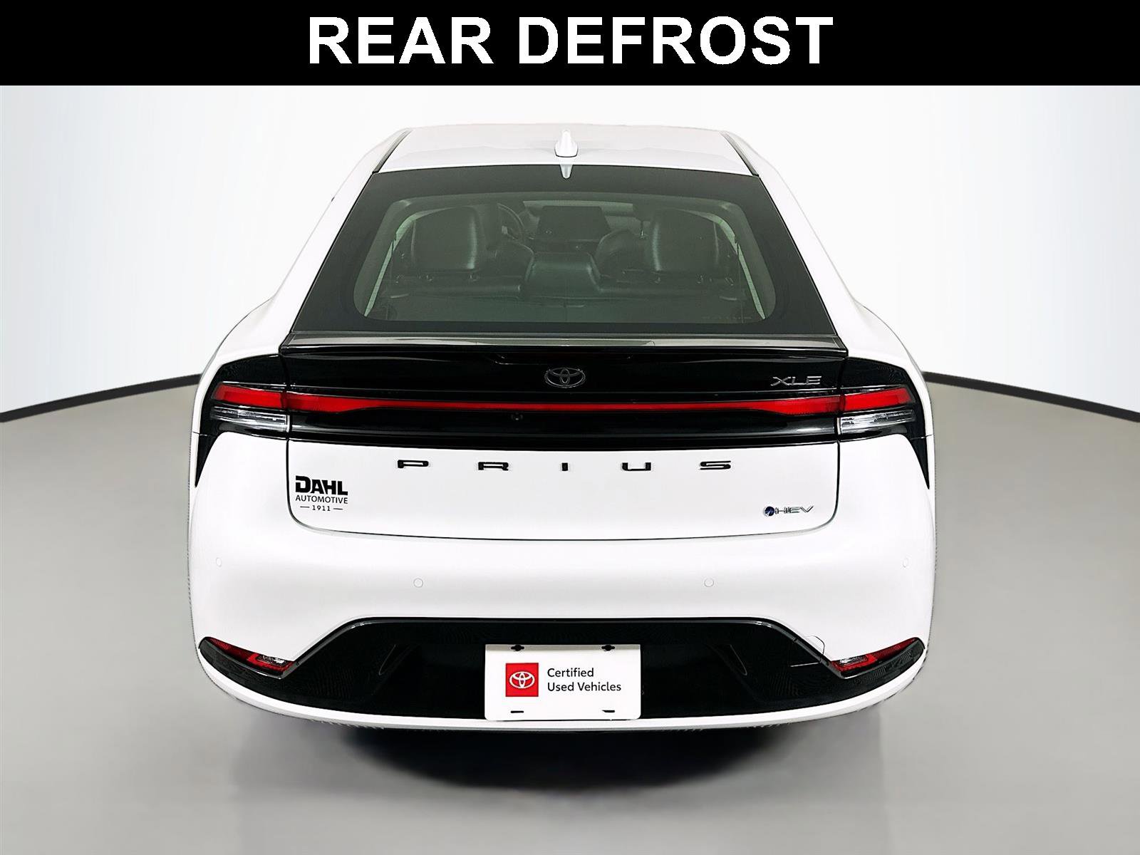 Used 2023 Toyota Prius XLE image 6