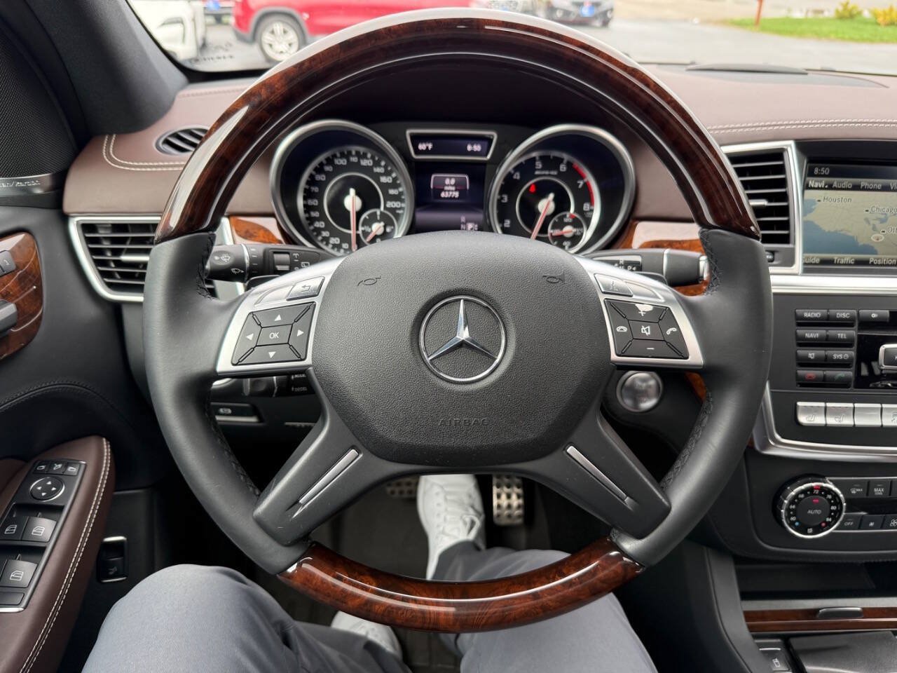 Used 2014 Mercedes-Benz ML 63 AMG 4MATIC image 26