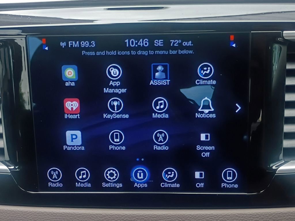 Used 2017 Chrysler Pacifica Touring image 8