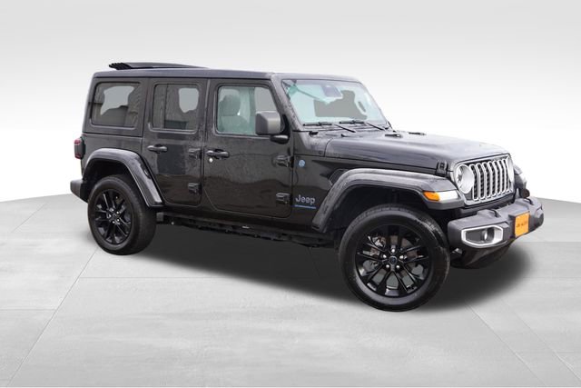 Used 2025 Jeep Wrangler Unlimited Sahara w/ Safety Group image 2