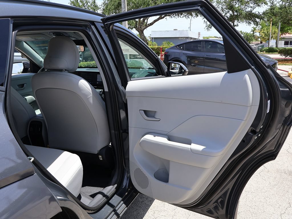 Used 2024 Hyundai Kona SEL FWD image 26