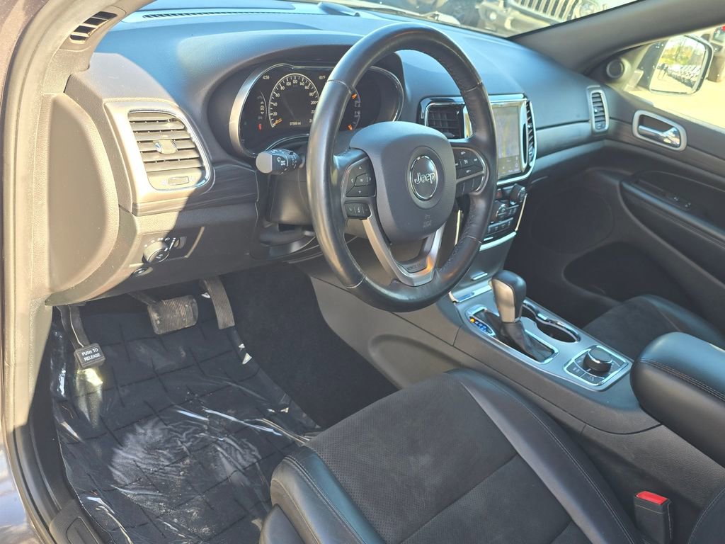 Used 2020 Jeep Grand Cherokee Laredo w/ Quick Order Package 2BN North image 27