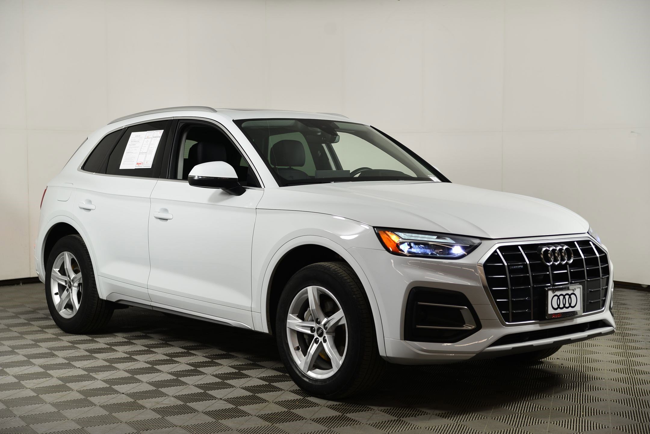 Certified 2023 Audi Q5 2.0T Premium w/ Convenience Package image 7