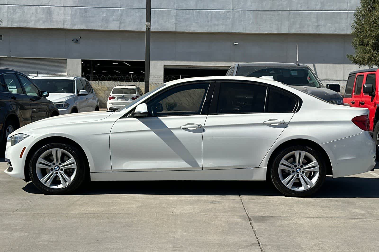 Used 2016 BMW 328i Sedan RWD image 6