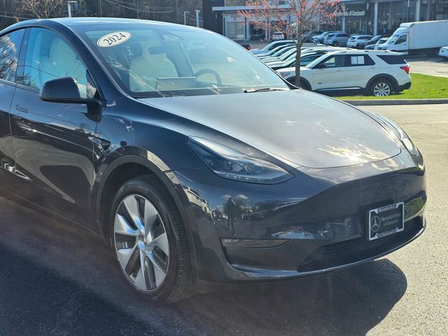 Used 2024 Tesla Model Y Long Range video 2