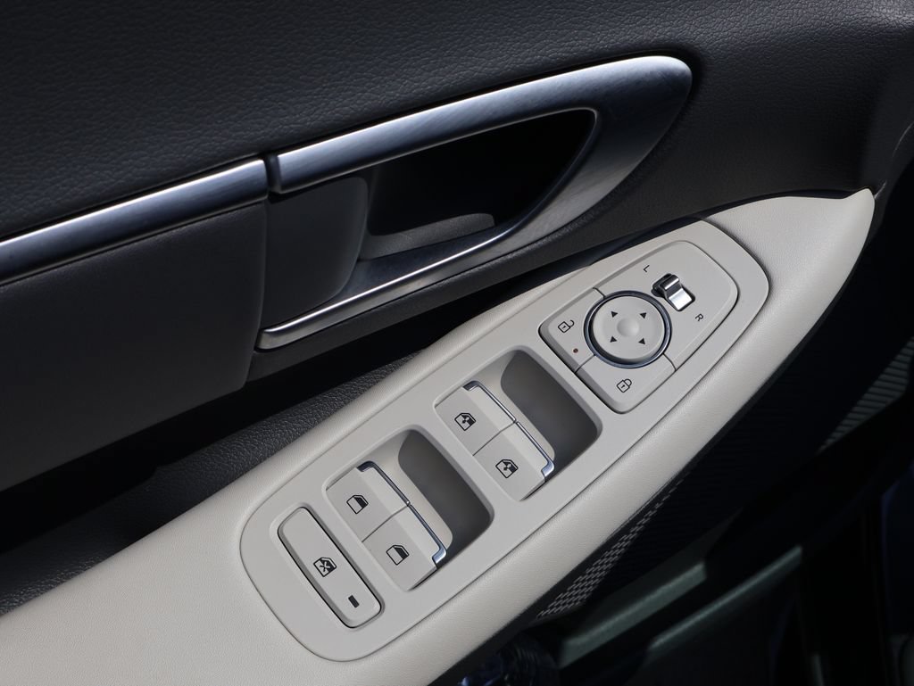 Used 2025 Hyundai Sonata SEL FWD image 41