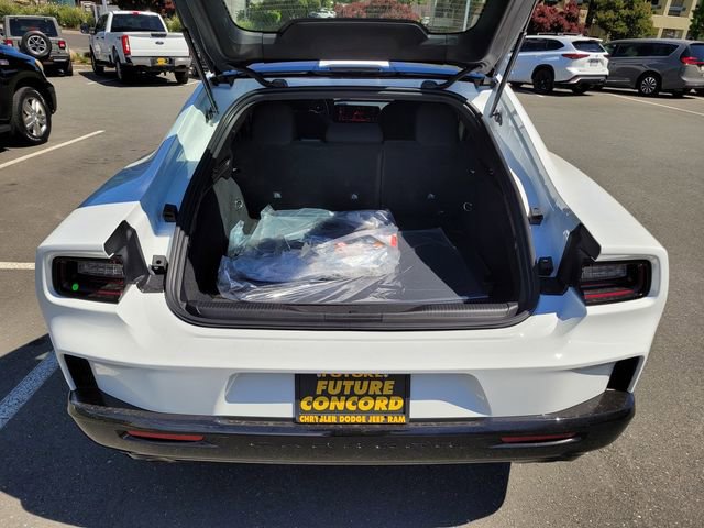 New 2026 Dodge Charger R/T AWD/4WD image 17