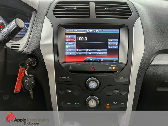 Used 2015 Ford Explorer XLT w/ Equipment Group 202A AWD/4WD image 26