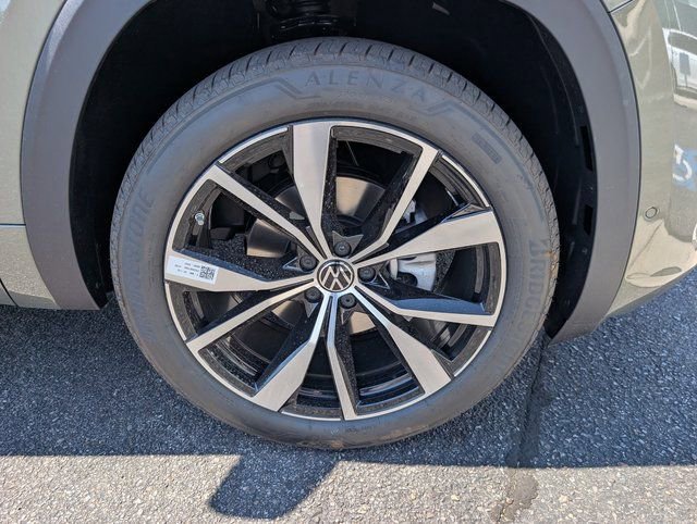 New 2026 Volkswagen Atlas SEL Premium R-Line image 24