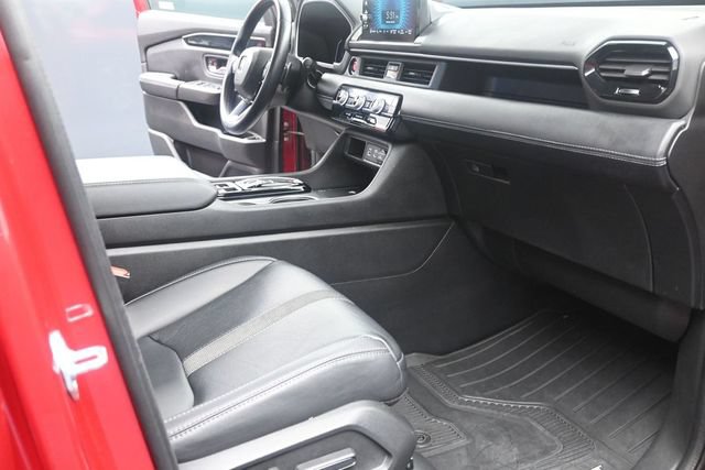 Used 2023 Honda Pilot Touring image 21