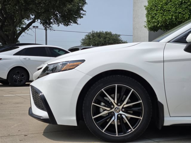 Used 2023 Toyota Camry SE FWD image 9