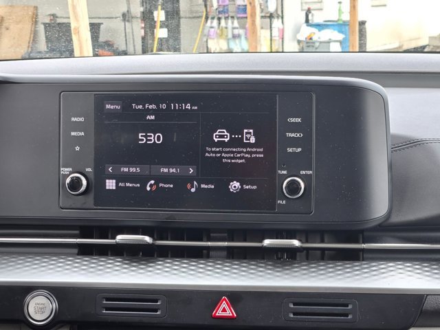 Used 2024 Kia Carnival LX image 18