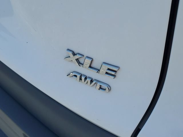 Used 2019 Toyota RAV4 XLE w/ Convenience Package AWD/4WD image 7