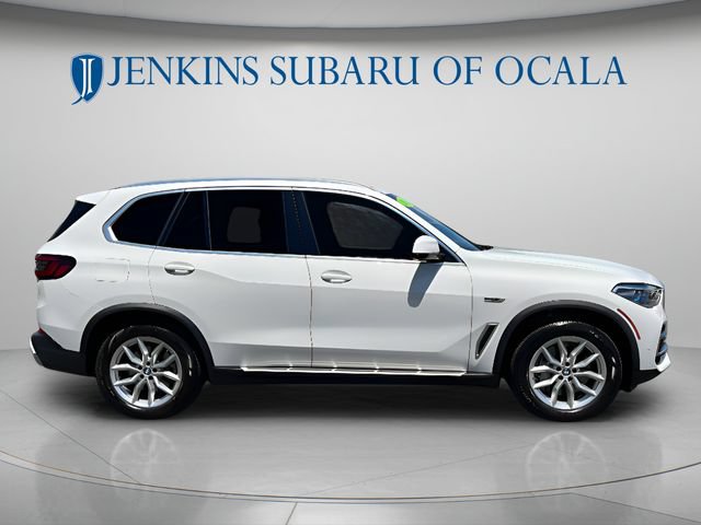 Used 2023 BMW X5 xDrive45e w/ Executive Package AWD/4WD image 2